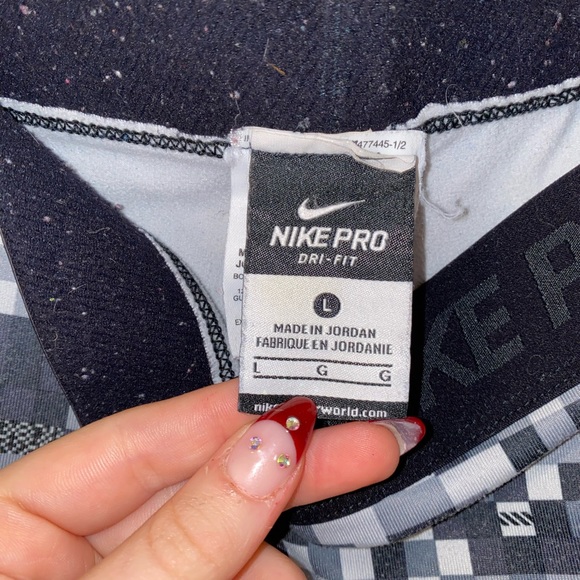 Nike Pro Leggings Size Large - Picture 2 of 3